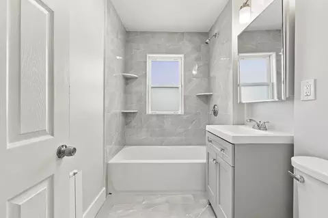 Bath - 59 Albion St, Everett, MA 02149 photo 2 of 3