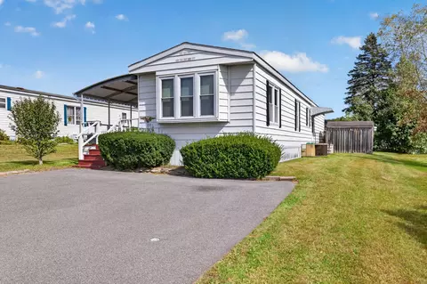 151 Easy St, Raynham, MA 02767 photo 2