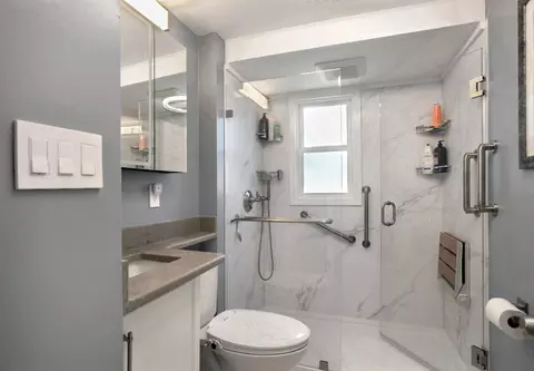 Bath - 9 G St, Hull, MA 02045 photo 1 of 2