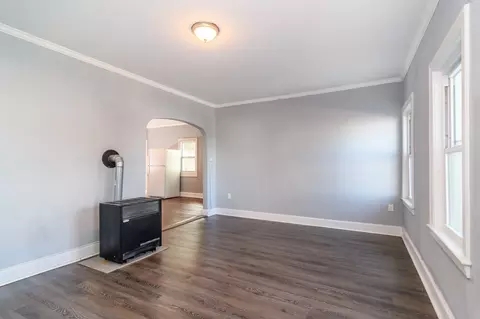 Living - 52 525 Wall St, Worcester, MA 01604 photo 5 of 11