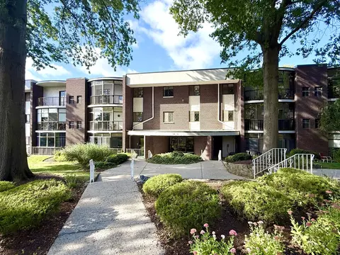 34 South St #302, Quincy, MA 02169