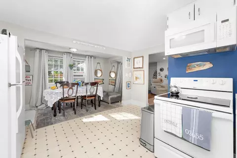 Kitchen - 466 Old Mill Rd, Osterville, MA 02655 photo 2 of 3
