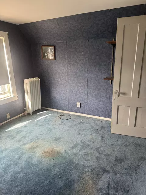 Bedroom - 58 Chatham Rd, Everett, MA 02149 photo 3 of 8