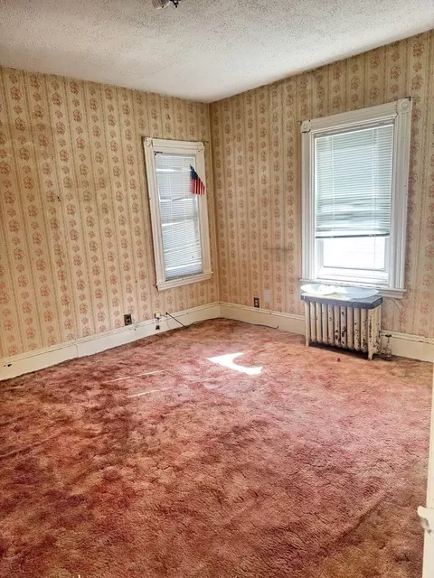 Bedroom - 58 Chatham Rd, Everett, MA 02149 photo 7 of 8