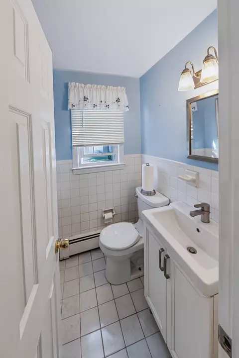 Bath - 14 Cunningham Dr, Framingham, MA 01701 photo 1 of 3