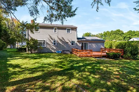 Exterior - 14 Cunningham Dr, Framingham, MA 01701 photo 4 of 5
