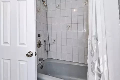 Bath - 14 Cunningham Dr, Framingham, MA 01701 photo 3 of 3