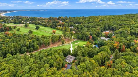 7 Hibiscus Ln, Plymouth, MA 02360