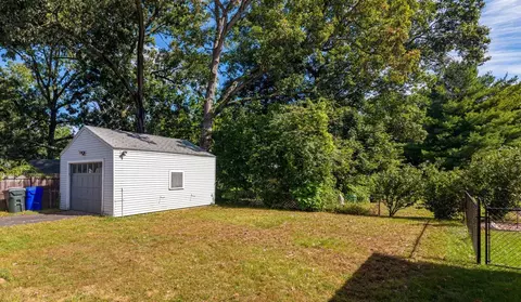 Exterior - 23 Schley St, Springfield, MA 01109 photo 4 of 6