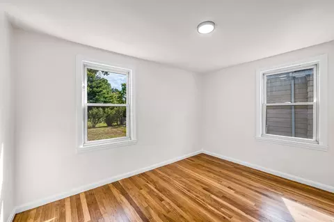 Bedroom - 23 Schley St, Springfield, MA 01109 photo 4 of 12