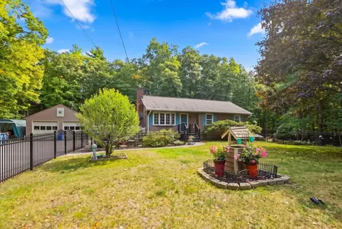 Exterior - 17 Maple St, Douglas, MA 01516 photo 13 of 13