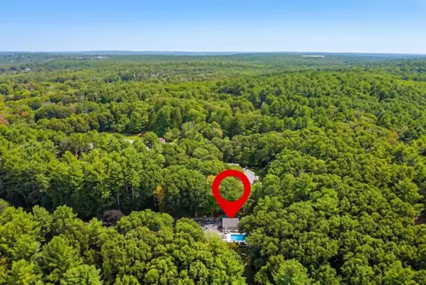 View/Area - 17 Maple St, Douglas, MA 01516 photo 1 of 2