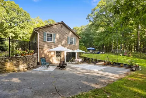 Exterior - 17 Maple St, Douglas, MA 01516 photo 4 of 13