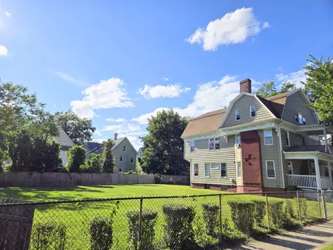 Exterior - 38 Northampton Ave, Springfield, MA 01109 photo 2 of 7