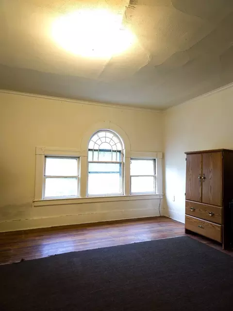 Bedroom - 38 Northampton Ave, Springfield, MA 01109 photo 5 of 5