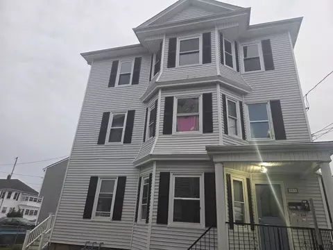 953 Globe St, Fall River, MA 02724