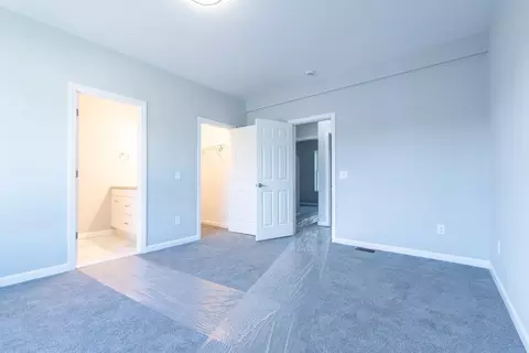Bedroom - 184 Avenue C #-2, Woonsocket, RI 02895 photo 3 of 4