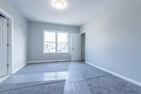 Bedroom - 184 Avenue C #-2, Woonsocket, RI 02895 photo 4 of 4