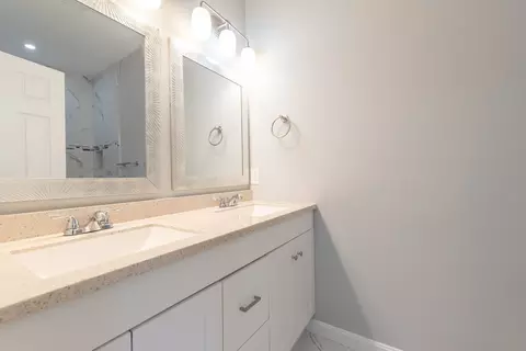 Bath - 184 Avenue C #-3, Woonsocket, RI 02895 photo 1 of 5