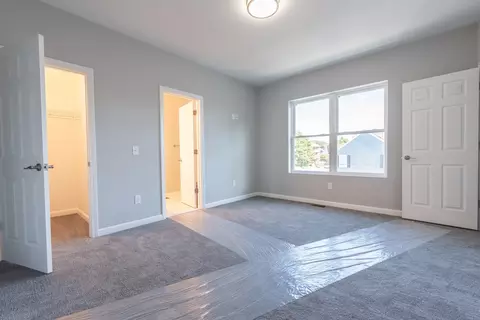 Bedroom - 184 Avenue C #-3, Woonsocket, RI 02895 photo 1 of 4