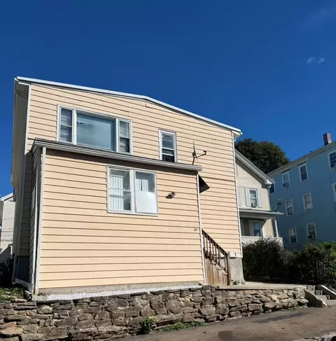 Exterior - 69 Fox St, Worcester, MA 01604 photo 2 of 4