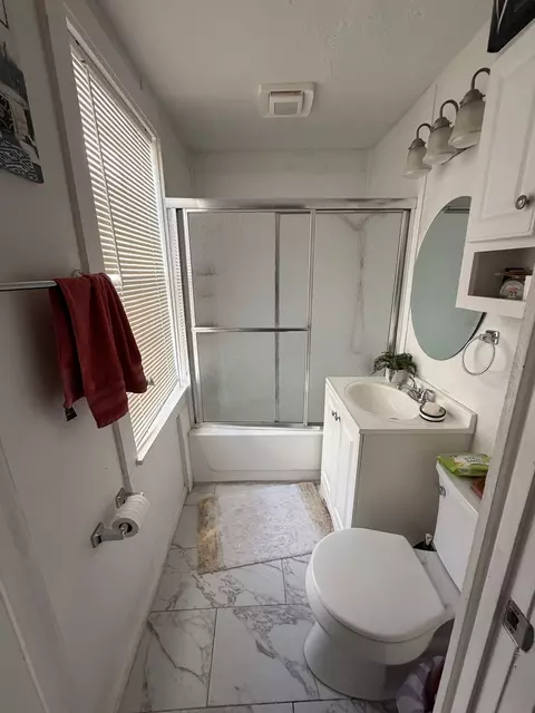 Bath - 69 Fox St, Worcester, MA 01604 photo 1 of 3