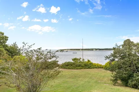 177 Bay Rd, Falmouth, MA 02556
