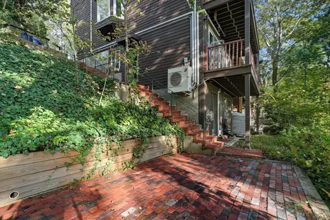 Exterior - 184 Rawson Rd, Brookline, MA 02445 photo 3 of 6