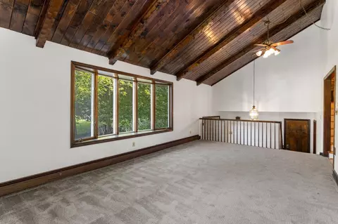 Living - 6 Mapleton St, Acushnet, MA 02743 photo 4 of 11