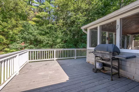Exterior - 7 Hickory Dr, Townsend, MA 01469 photo 5 of 7