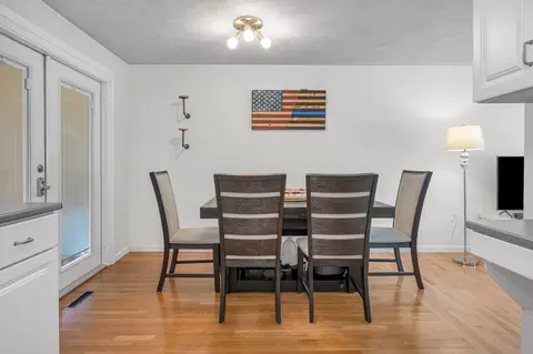 Dining - 7 Hickory Dr, Townsend, MA 01469 photo 2 of 2