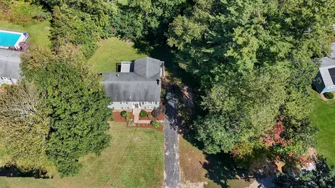 View/Area - 7 Hickory Dr, Townsend, MA 01469 photo 3 of 5