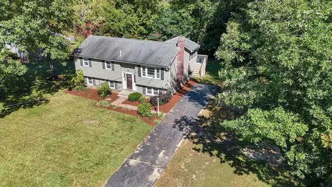 View/Area - 7 Hickory Dr, Townsend, MA 01469 photo 1 of 5
