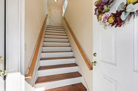 Entry Way - 53 Main Ave, Wareham, MA 02538 photo 3 of 3