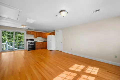 Living - 53 Main Ave, Wareham, MA 02538 photo 4 of 4