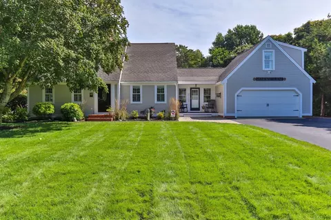 7 Hofe Rd, Orleans, MA 02653