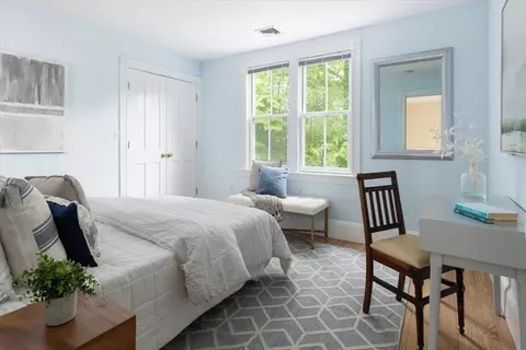 Bedroom - 16 Abbott St, Wellesley, MA 02482 photo 3 of 4