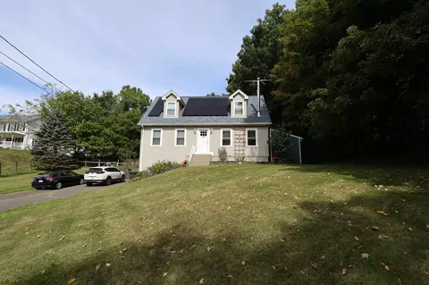 162 Jackson, Belchertown, MA 01007