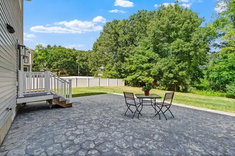 Exterior - 4 Wisteria Ln, Maynard, MA 01754 photo 5 of 5