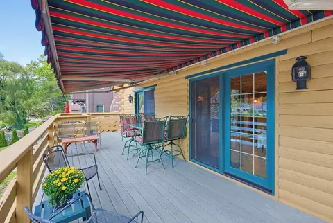 Exterior - 21 Taft Ave, Mendon, MA 01756 photo 5 of 9
