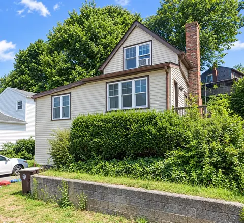 91 Kings Cove Beach Rd, Weymouth, MA 02191