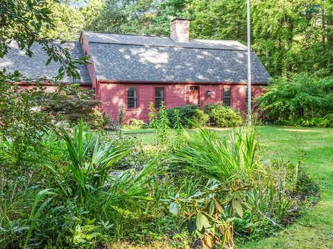 99 Coburn Rd, Berlin, MA 01503