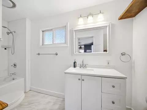 Bath - 96 Catherine St, Chicopee, MA 01013 photo 1 of 2