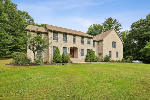 59 Saint Germain Rd, Hampden, MA 01036