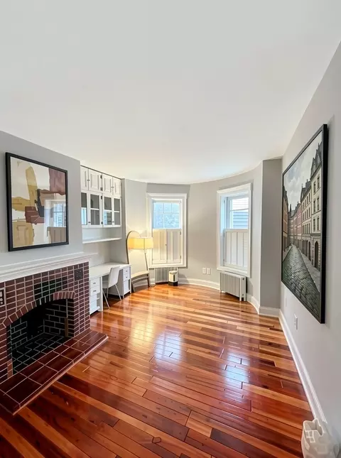 8 Brimmer St #1A, Boston, MA 02108