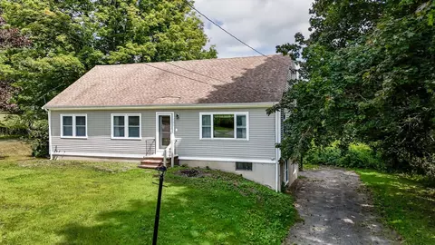 129 Forest St, Haverhill, MA 01832