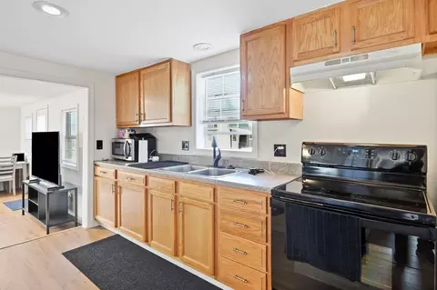Kitchen - 215 Eddy St, Springfield, MA 01104 photo 1 of 1