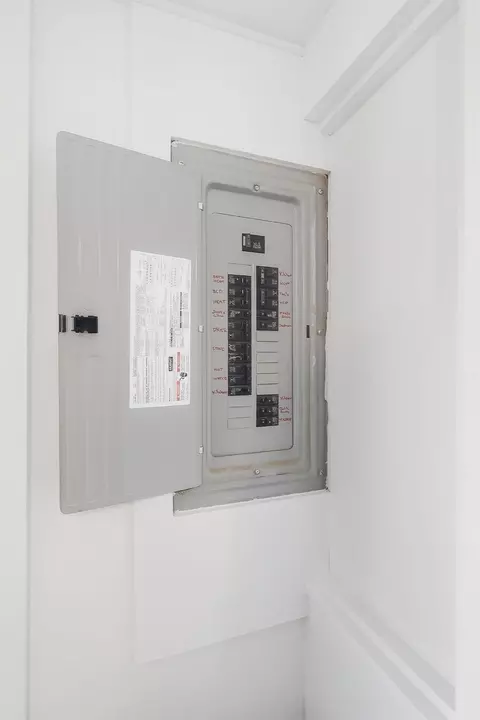Other - 215 Eddy St, Springfield, MA 01104 photo 6 of 8