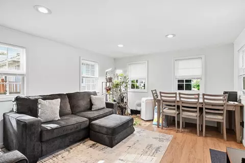 Living - 215 Eddy St, Springfield, MA 01104 photo 1 of 2