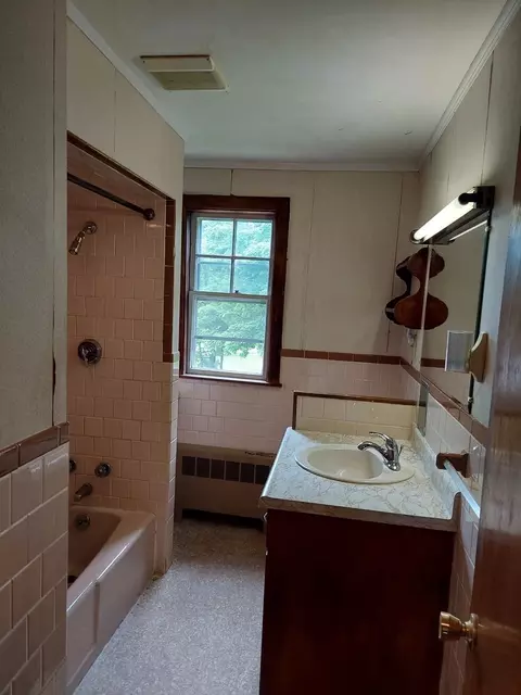 Bath - 51 River St, Hudson, MA 01749 photo 1 of 1